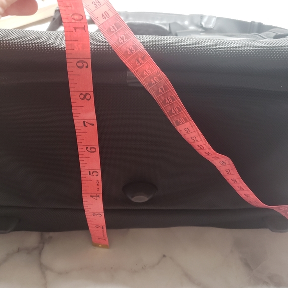 Tumi travel/duffel bag or large briefcase - Picture 3 of 8